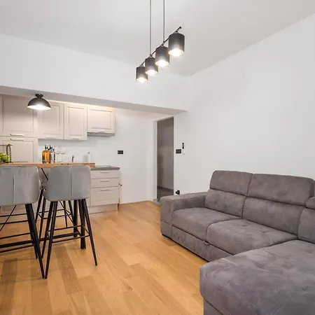 Zid Apartman-2