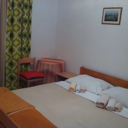Apartments And Rooms With Parking Space Rovinj - 16796-2