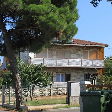 Apartments With A Parking Space Umag - 7066-3