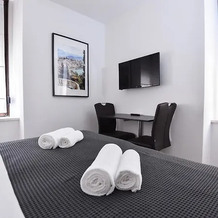 Old Town Rooms 1-3