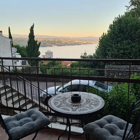 Dolores Apartment-2