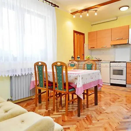Rm Apartment Pusta-3