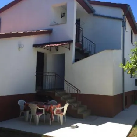 Apartments Matea In Finida Porec 1Km From The Beach-3