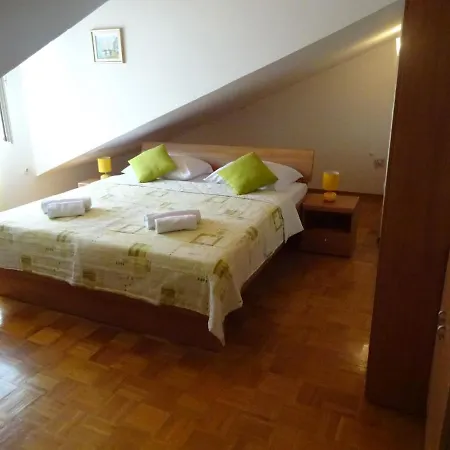 Apartment And Rooms Milena-3