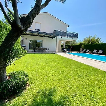 Villa Divina With Private Heated Pool-3
