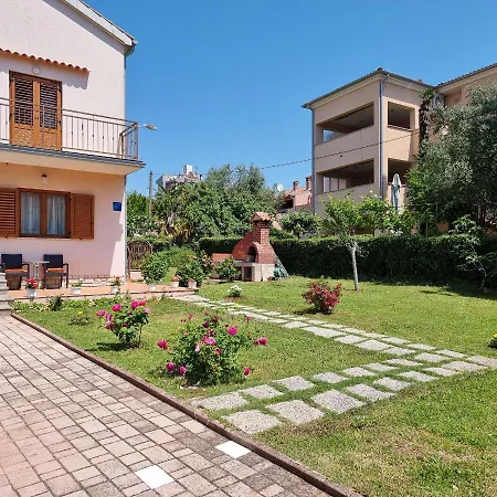Studio Apartment Rafael-2