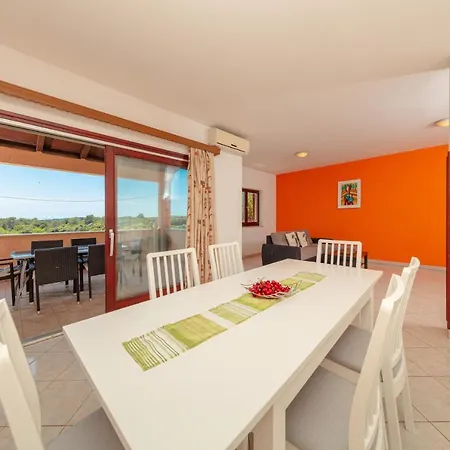 Villa Lili-2