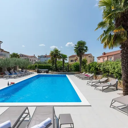 Villa Hope - Apartments With Shared Pool-2