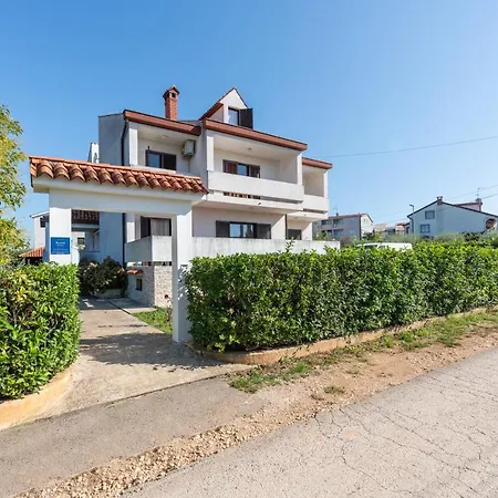 Apartments Villa Falcon-2