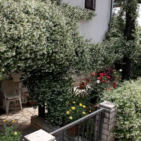 Anamarija Apartments Near The Beach And The Fantastic Adria Sea With Over 10 Small Islands Close By-3
