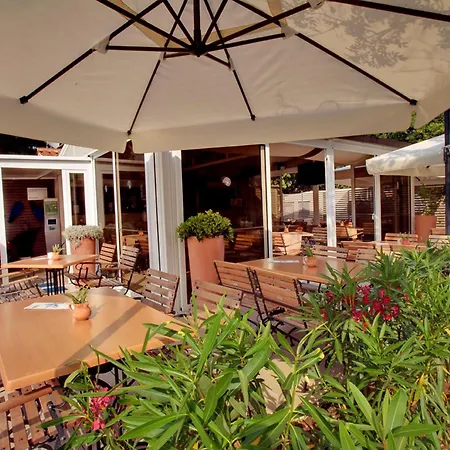 Valamar Camping Marina-2