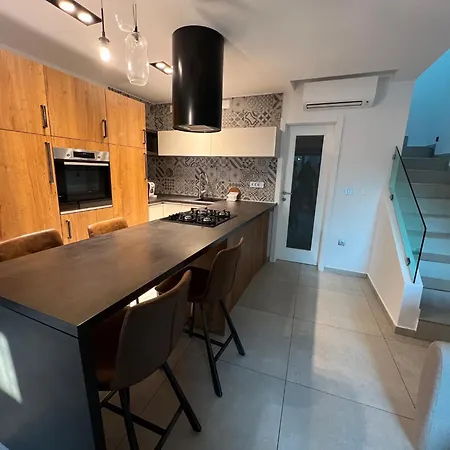 Alison Apartments-3