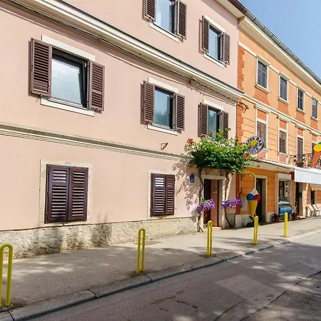 Apartments Stanislava-2