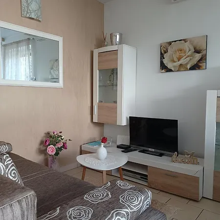 Apartment Luka-3