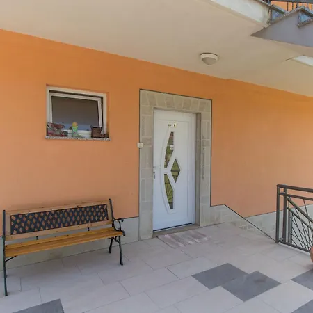 Apartments Vesna-3