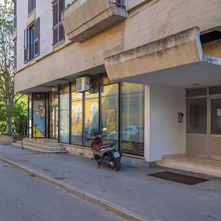 City Market Apartments Pula-3