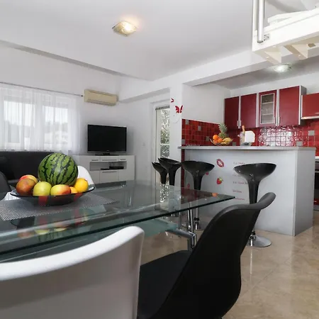 Apartments Link-3