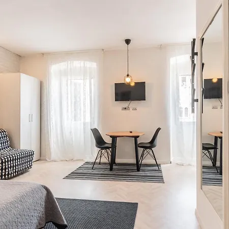 L&B Old Town Studio Apartments-3