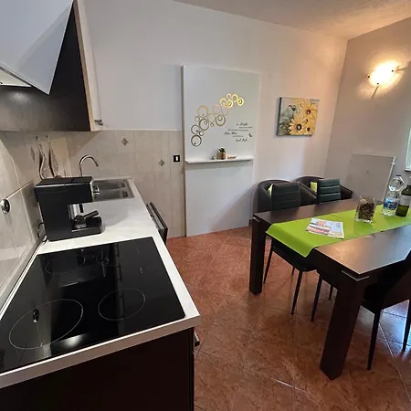 Apartments Bruni-3