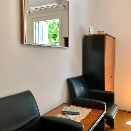 Studio Apartment Amfora Near Arena-2
