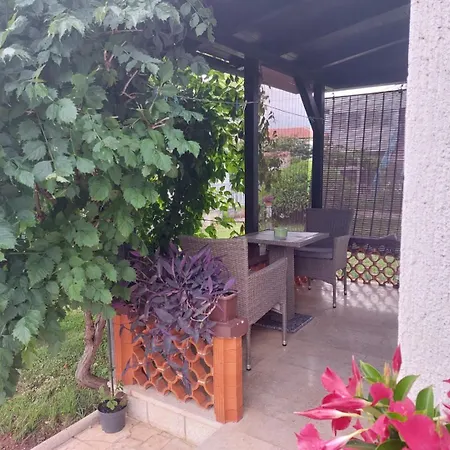 Apartments Jasna Porec Vranici 2Km From The Beach-3