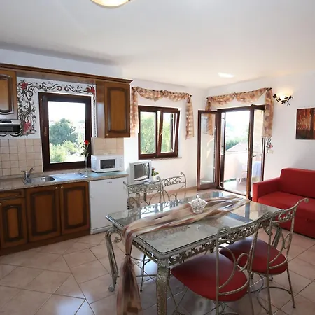 Villa Linet Garden-3