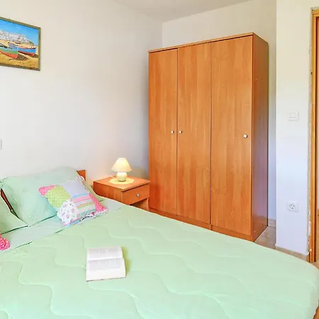 4 Bedroom Beautiful Home In Rabac-3