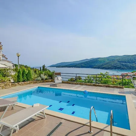 4 Bedroom Beautiful Home In Rabac-2