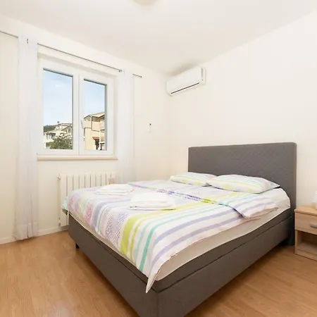 Apartments Oriana-3
