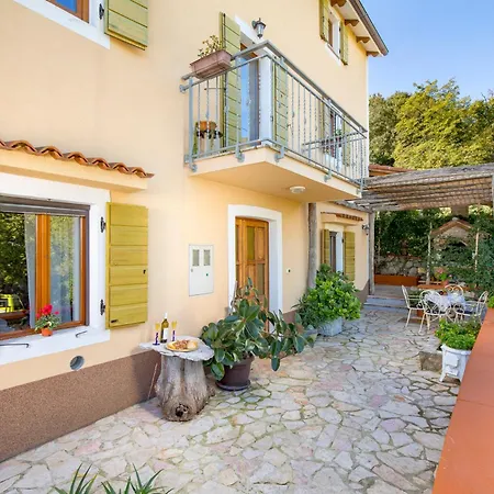 Anamaria Rustic Apartments-3
