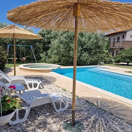 Sabi Relax Zone - Pool & Jacuzzi-2