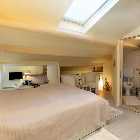 Duplex Apartment Camelia In Charming Old Town-2