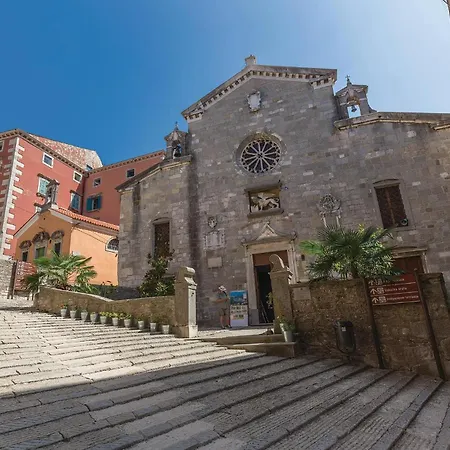 3 Bedroom Cozy Home In Rabac-3