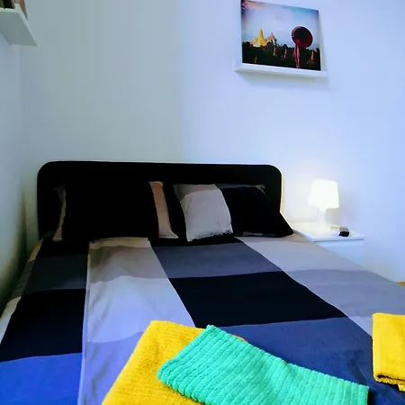 Pula Center Green Park Apartments And Rooms-2