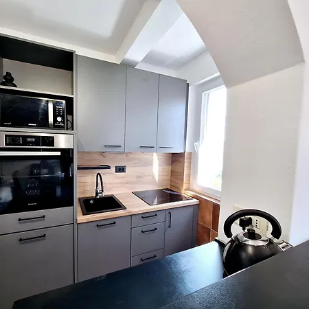 Apartman Ena, Strict Center, Sea View-3