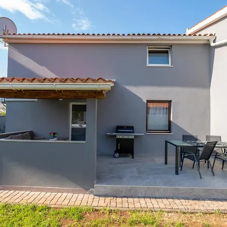 Apartments Limia-2