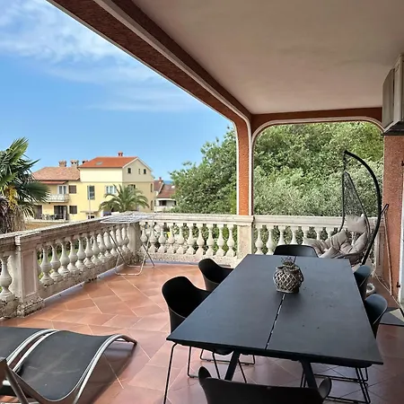 Apartment Peloza 1-3