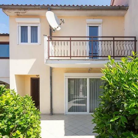 Holiday Home In Porec - Istrien 10330-2