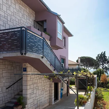 Apartments Tonka Near Beach And Sea-2