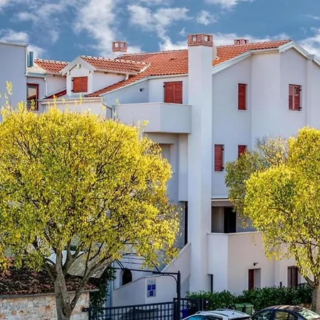 Apartments Val-3