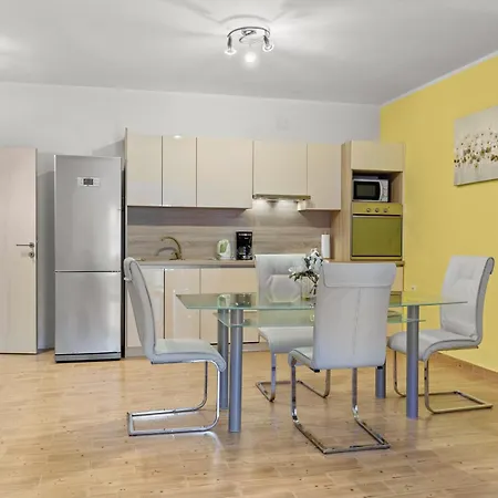 Comfort Apartments With Pool In Medulin (Adults Only)-3