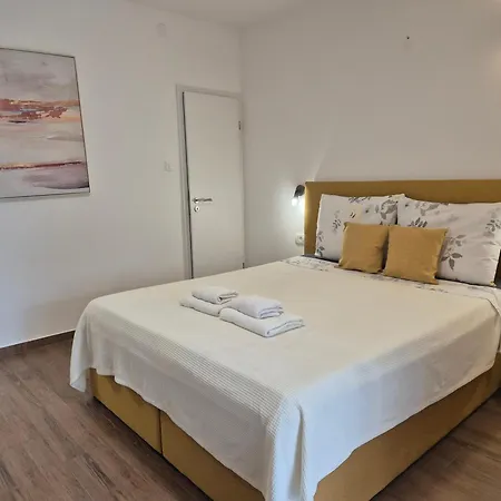 Apartments & Rooms Ivana-3