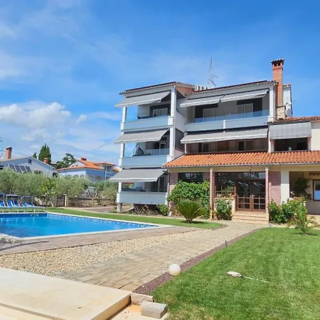 Aura Residence-2