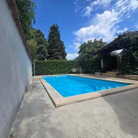 Rustic House With Private Swimming Pool-2