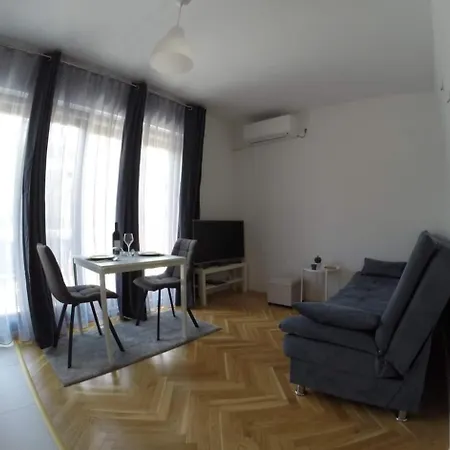 Apartment Jacky Rovinj With Parking And Free Bikes-3