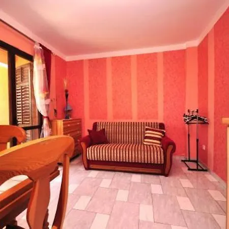 Apartments And Rooms With Parking Space Fazana - 13742-2