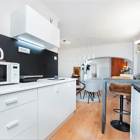 Apartment Studio Lara-2