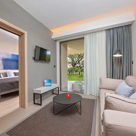Garden Suites Park Plava Laguna-3