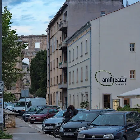 Hotel Amfiteatar-2