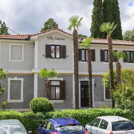 Apartments Villa Salona-2